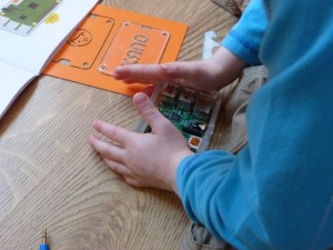 muo-diy-review-kano-building